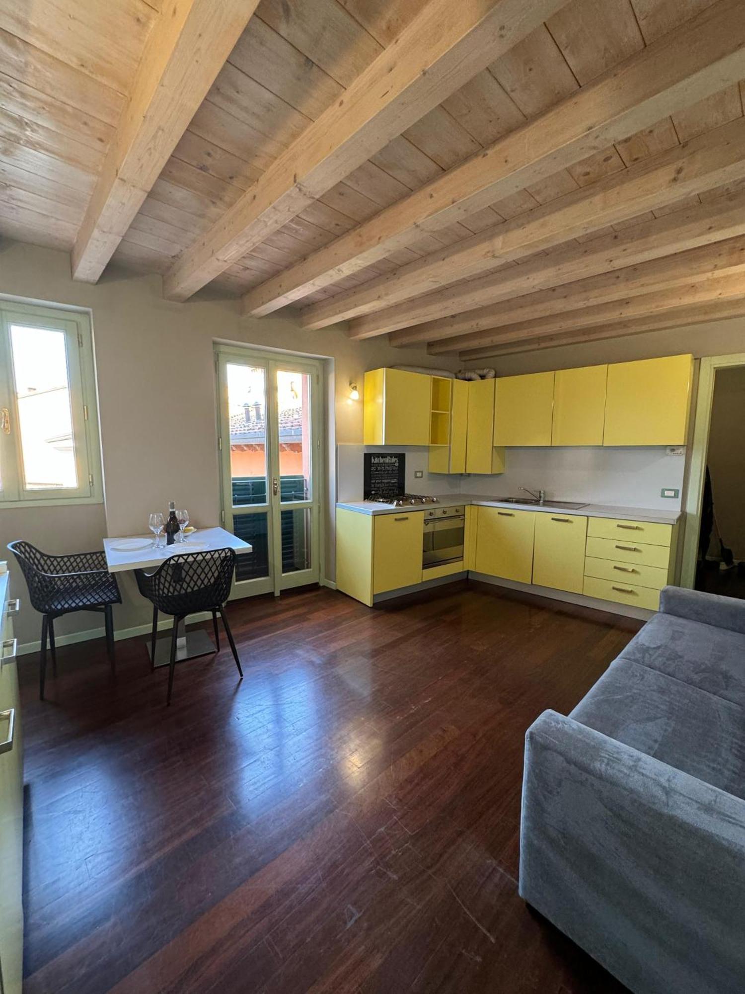 Splendid Apartment ديسينسانو ديل غاردا المظهر الخارجي الصورة