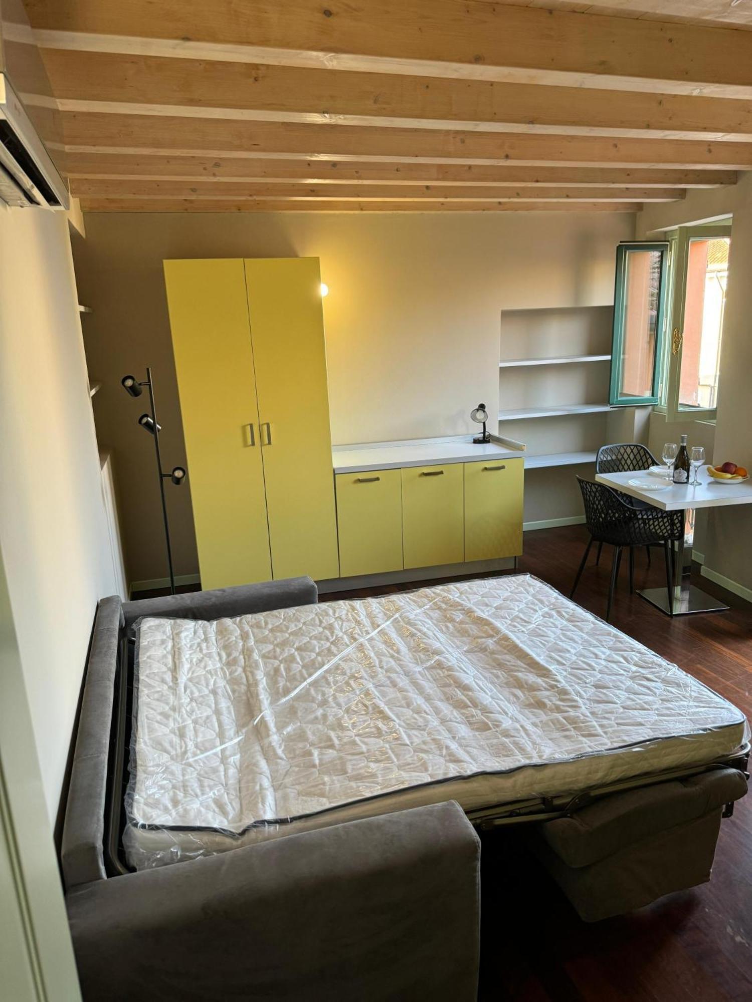 Splendid Apartment ديسينسانو ديل غاردا المظهر الخارجي الصورة