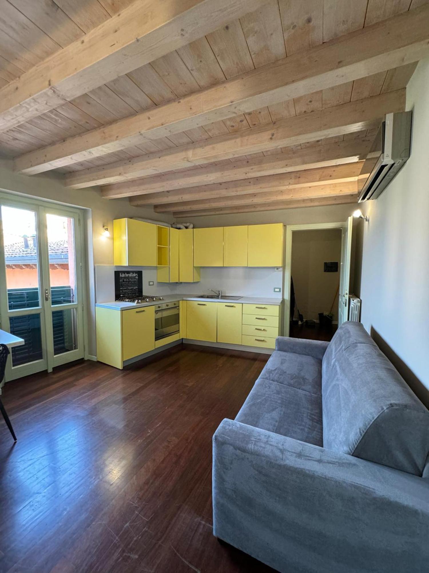Splendid Apartment ديسينسانو ديل غاردا المظهر الخارجي الصورة